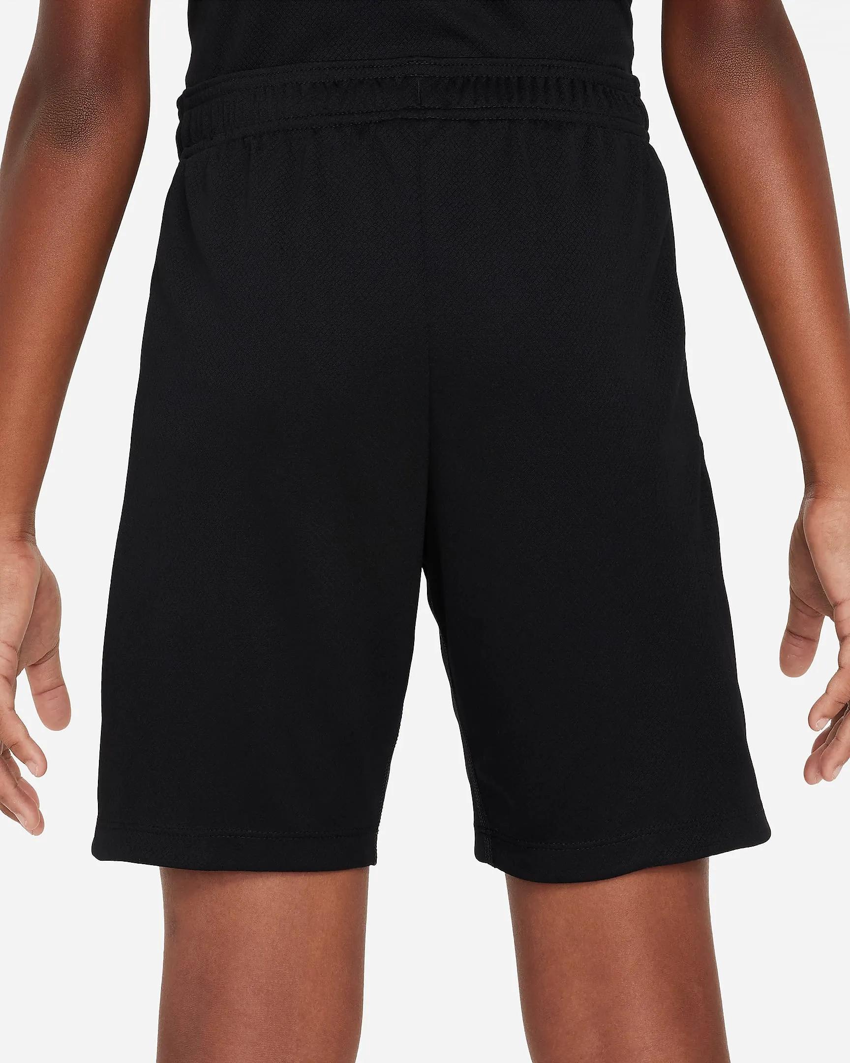 شورت Nike Dri-FIT Strike للأطفال الكبار media preview 6