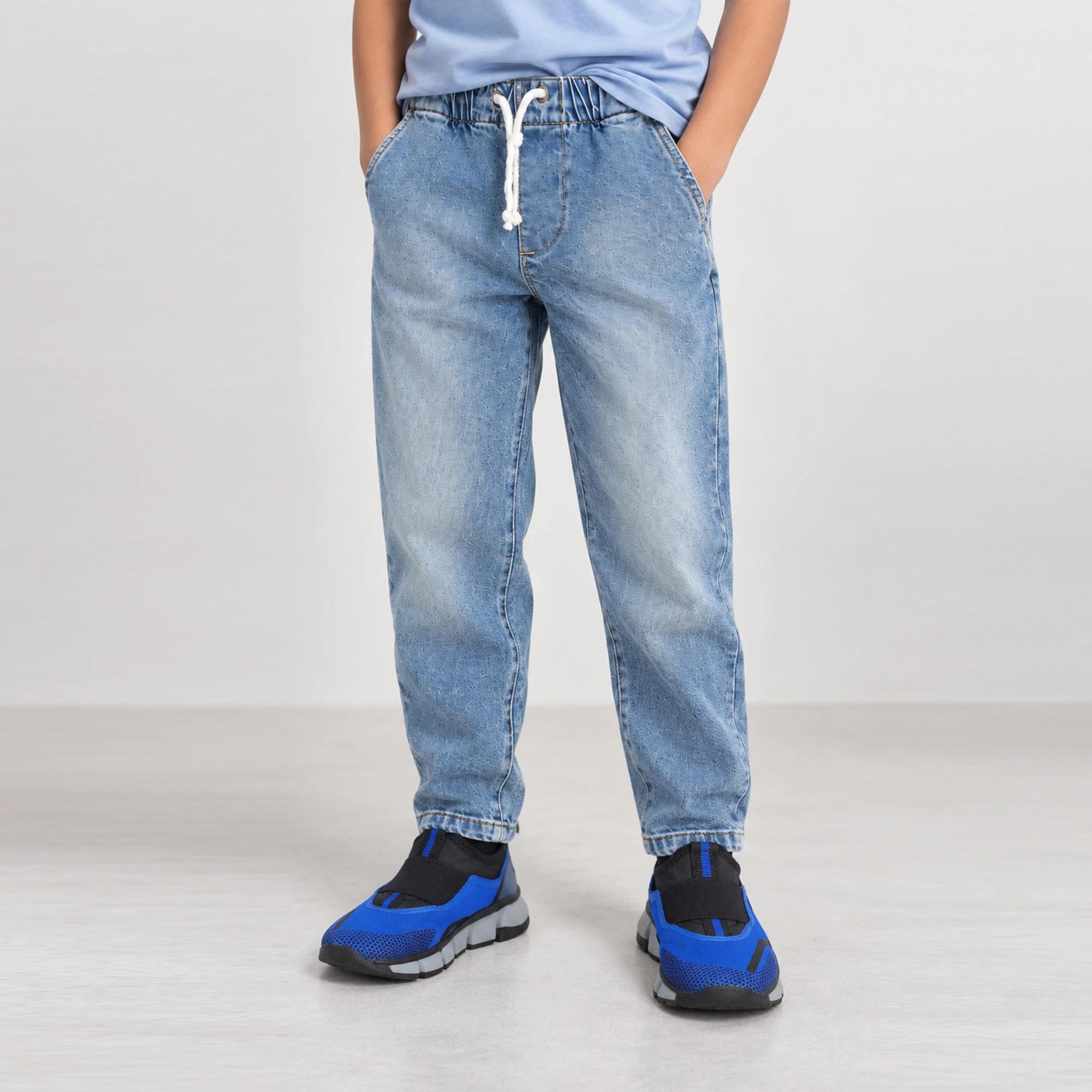 بنطال جينز فاتح اللون للأولاد بخصر مطاطي. alternative product image