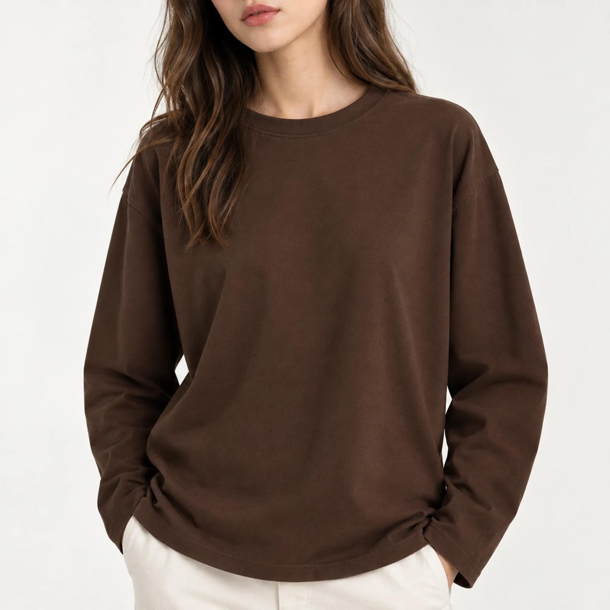 بلوزة نسائية طويلة الأكمام برقبة دائرية من القطن alternative product image