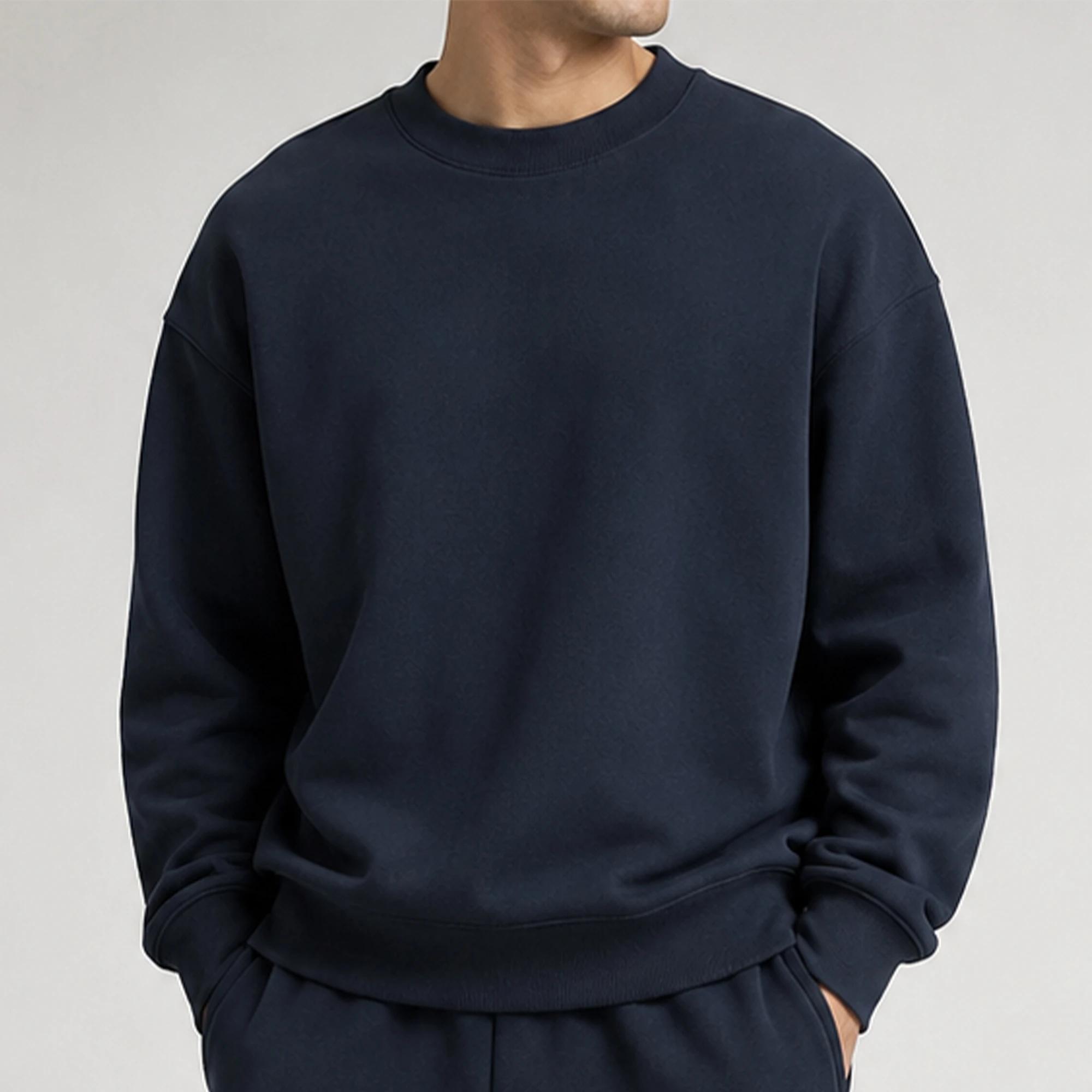 سويت شيرت رجالي بياقة دائرية product image